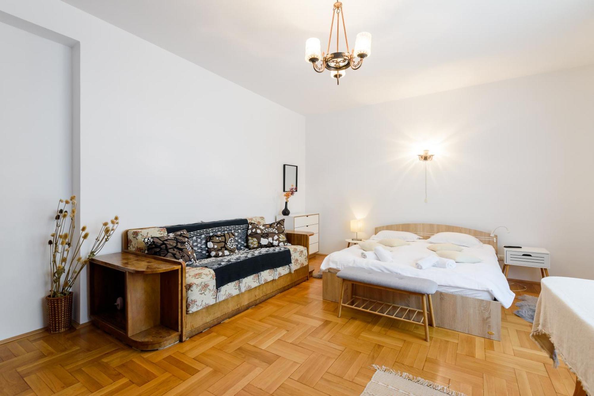 Appartement Casa Cu Cires Braşov Extérieur photo